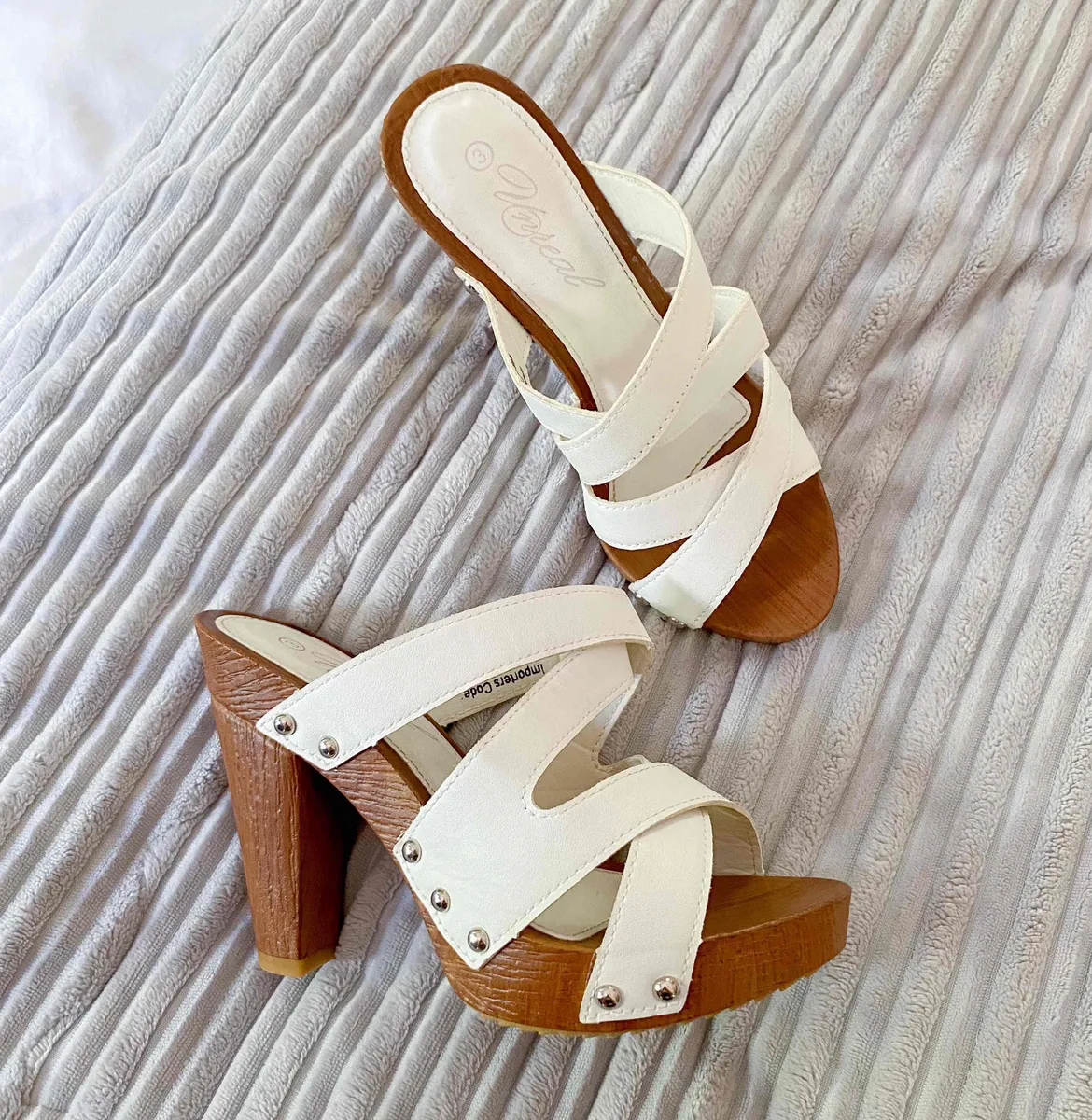 White Platform Block Heel Sandals – Size 3 – Never Worn