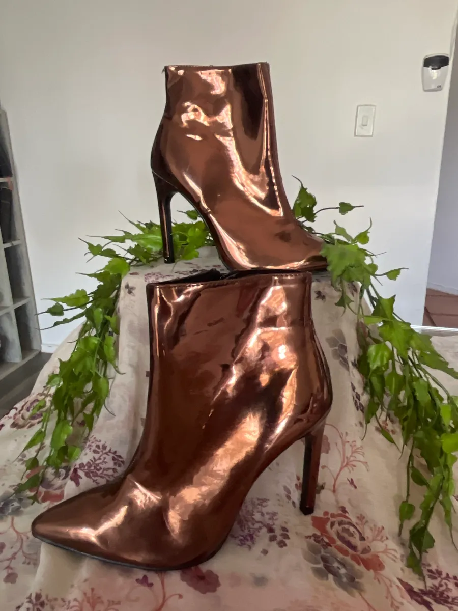 The Fix Metallic Bronze Stiletto Ankle Boots – Size 4 – Brand New